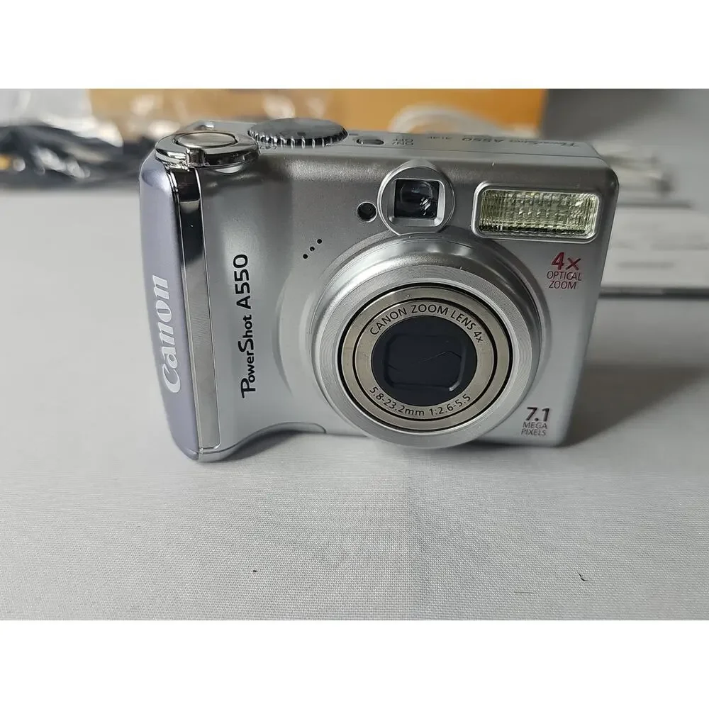 Canon PowerShot A550 7.1MP Digital Camera In Box - Silver TESTED